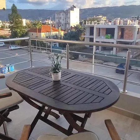 Maryland:luxurious Penthouse In Chania アパート *